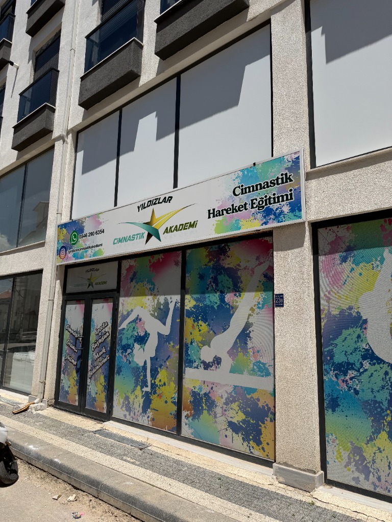Yıldızlar Cimnastik Akademi Dış Cephe ve Giriş